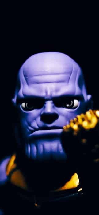 iPhone background of Thanos